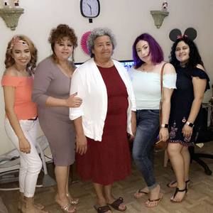 Meet your Posher, Jennifer